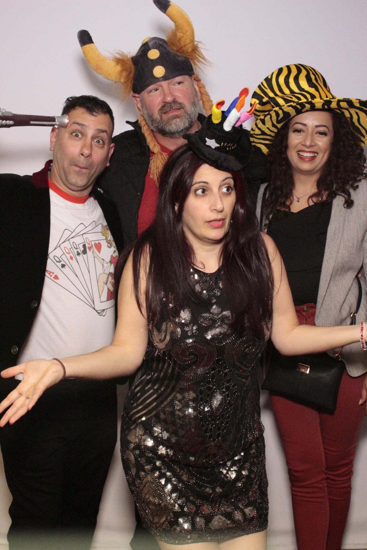 Danielle’s 40th birthday | View more photos from the event at gallery.myphotoboothexperience.co.uk/u/MyPhotoBoothExperienceLtd/Danielle’s-40th-birthday
